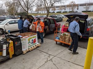 Loading food donations to deliver to Second Harvest Heartland